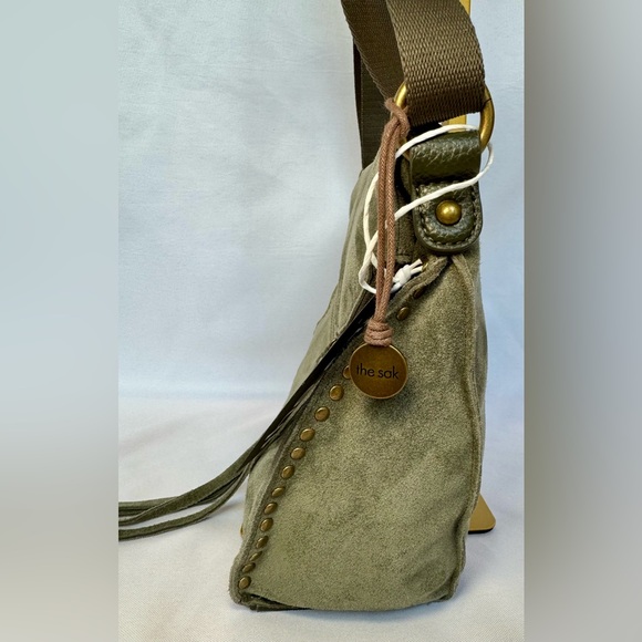 New With Tags The Sak Silverlake Crossbody In Moss Suede Green Color - Picture 7 of 15